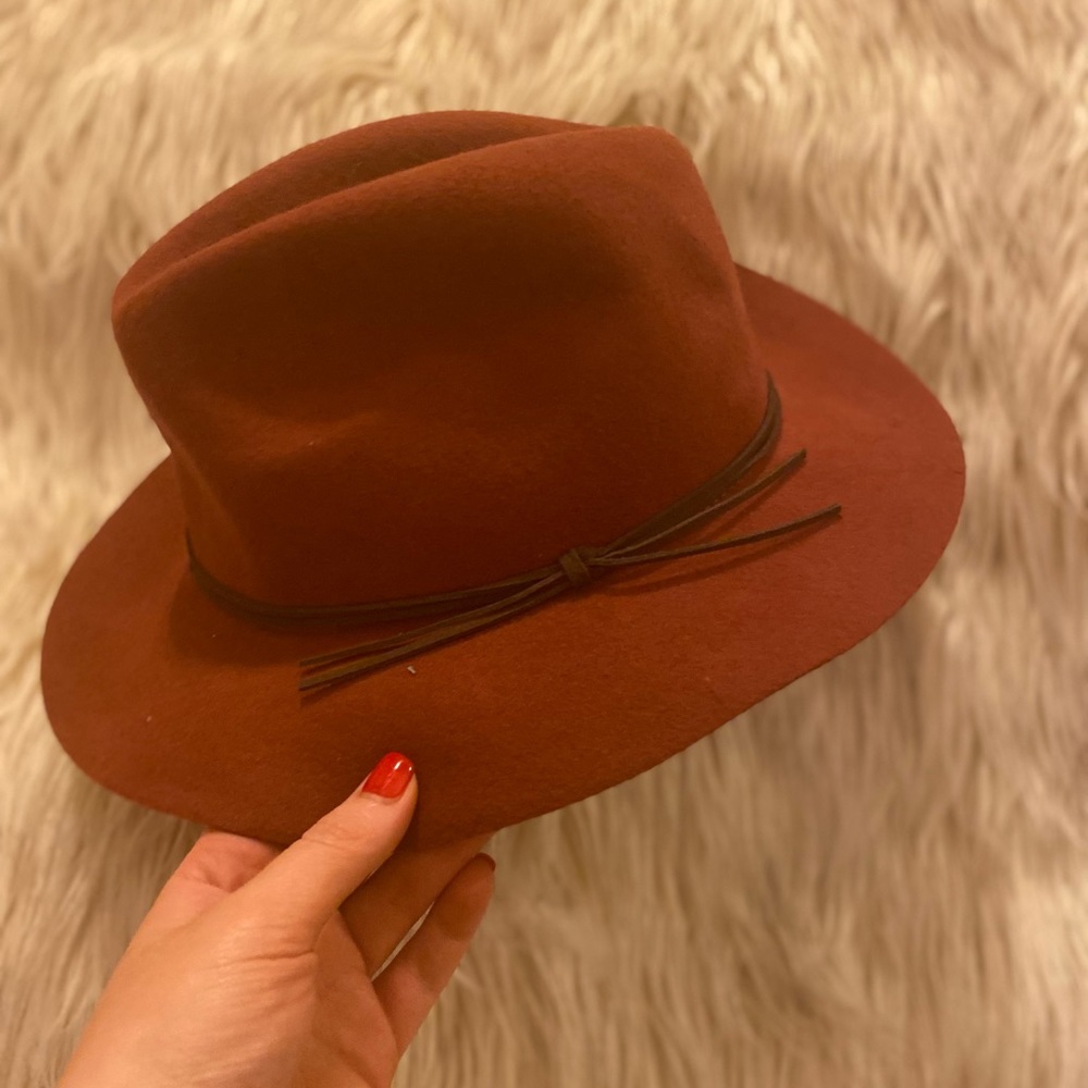 NWOT Chico’s Rust Wool Fedora Hat with Knot Detail - Chic Fall Accessory